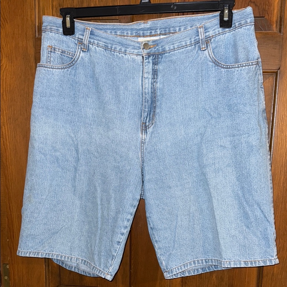 Bill Blass vintage Jeanswear Shorts size 20W 100% cotton EUC 11” inseam pockets